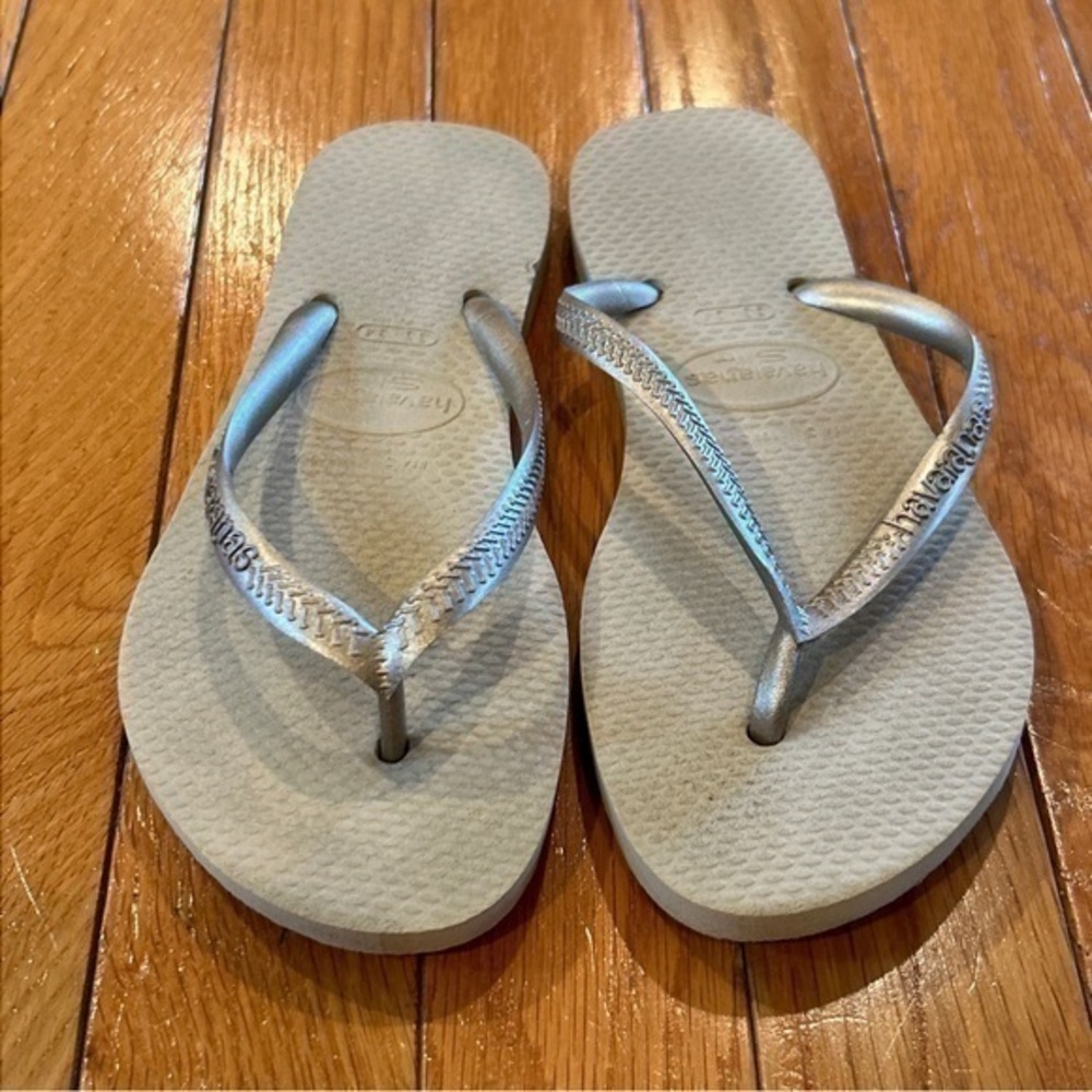 Havaianas Slim Flip Flops Slides Sandals Beige Tan US Size 3